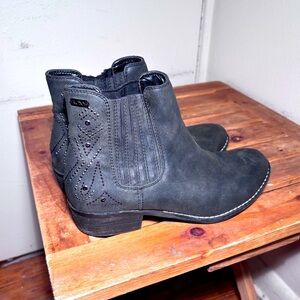 Roxy Paso Boots SZ 7.5